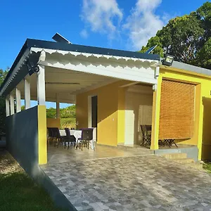  Hébergement de vacances Lacolombe